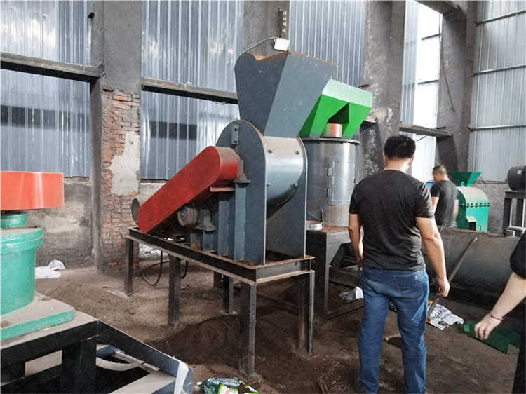 寄料試機(jī)客戶使用雙級粉碎機(jī)效果,比較滿意