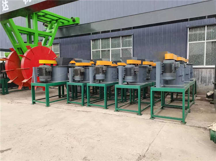 牛糞有機肥立式粉碎機,濕物料肥料加工破碎設備,結塊污泥粉碎機